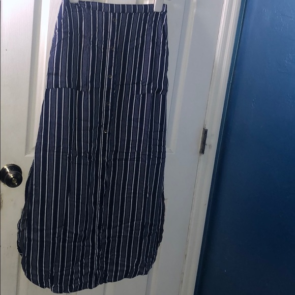 Blue and white stripes maxi skirt - Picture 3 of 3